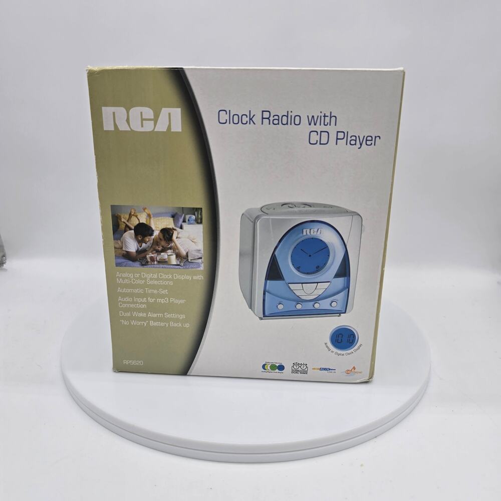 RCA Analog/Digital Alarm Clock Radio w/ CD Player AM/FM Tuning RP5620 NIB